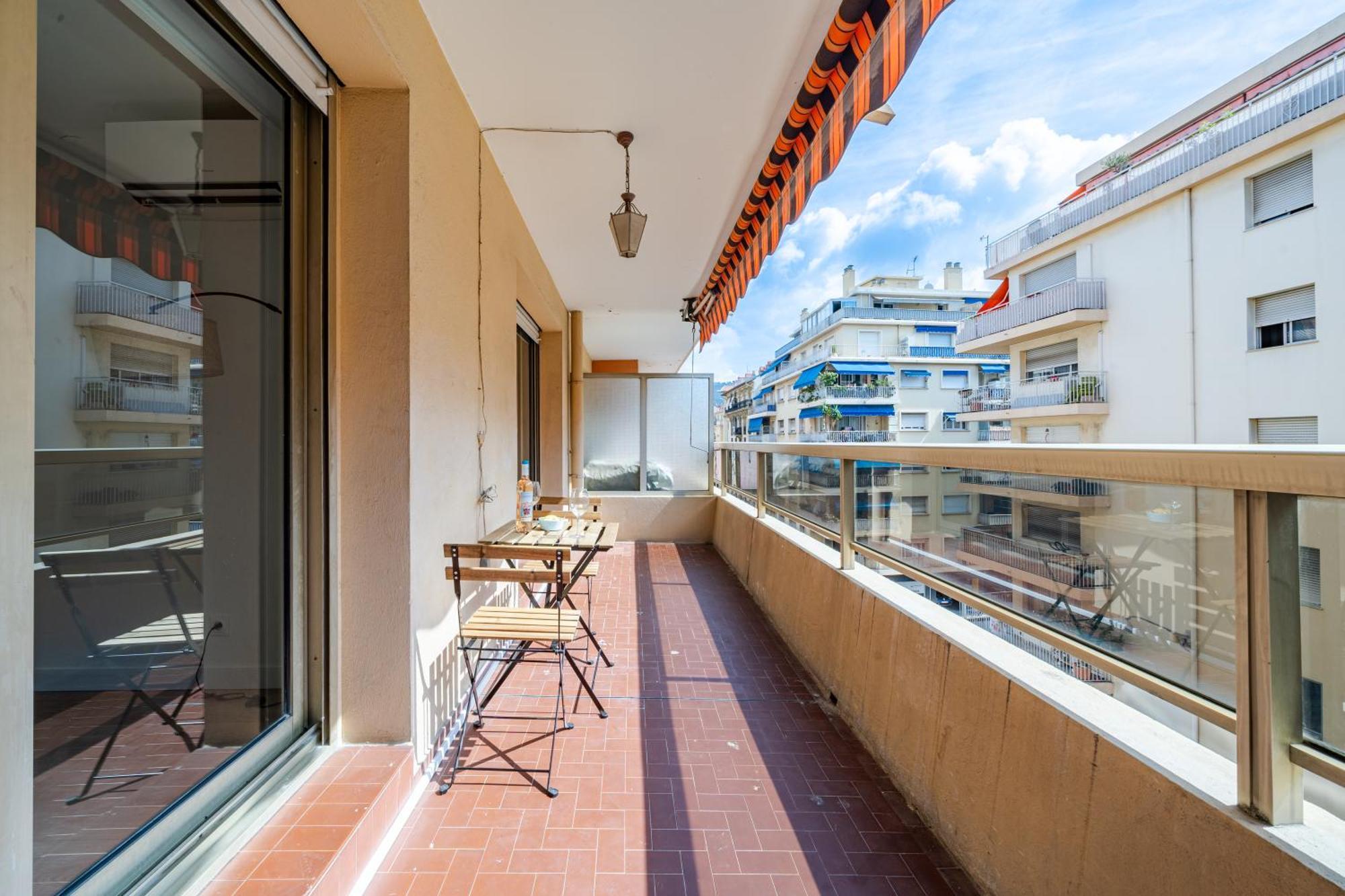 Near Old Town And Apartment Fully Renovated Nizza Exterior foto